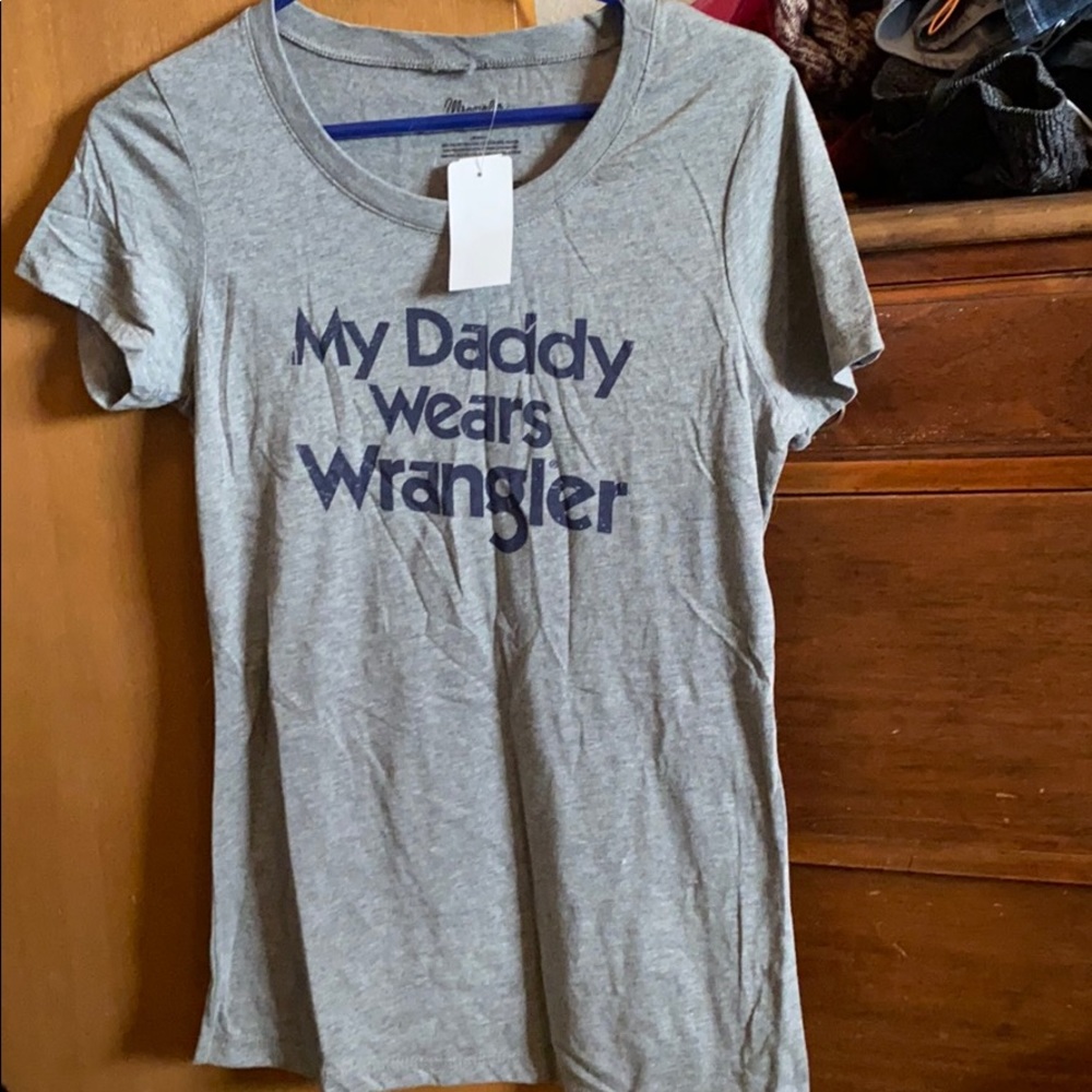 Women’s large Wrangler graphic tee